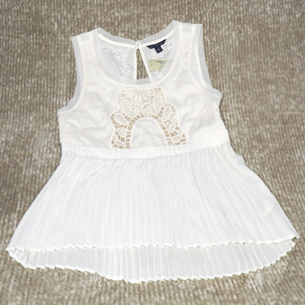 American Eagle White Top Brand New with Tags | Womens size Small